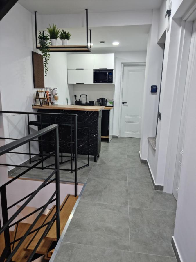 Casa Chiper - Apartament Etaj 1 Braşov Esterno foto