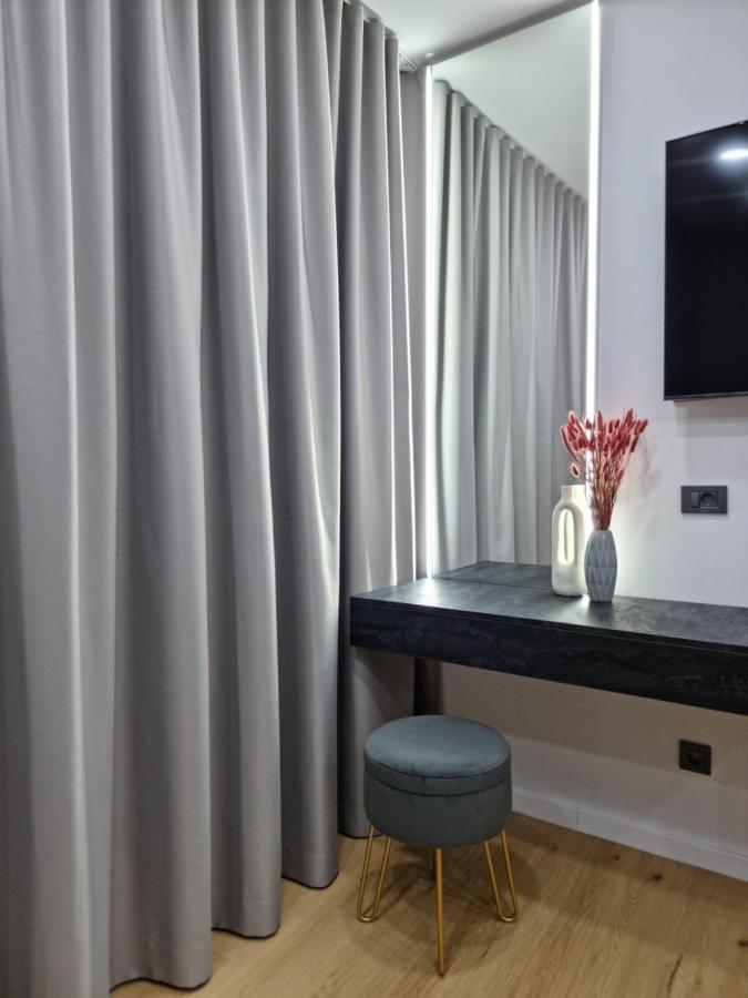 Casa Chiper - Apartament Etaj 1 Braşov Esterno foto