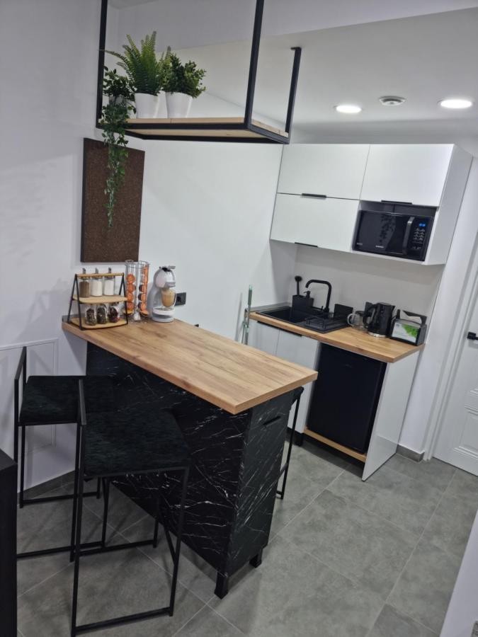 Casa Chiper - Apartament Etaj 1 Braşov Esterno foto