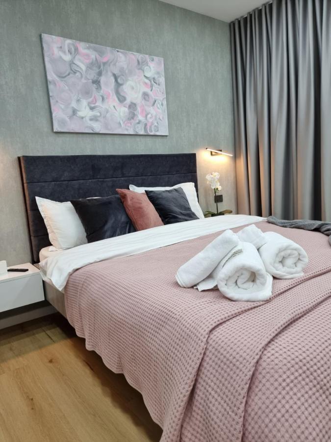 Casa Chiper - Apartament Etaj 1 Braşov Esterno foto