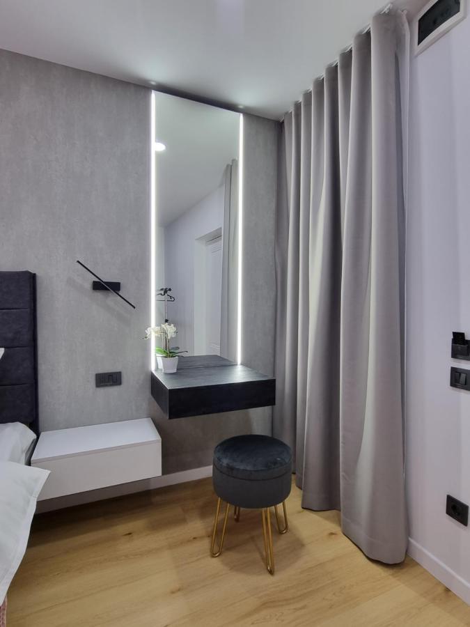 Casa Chiper - Apartament Etaj 1 Braşov Esterno foto
